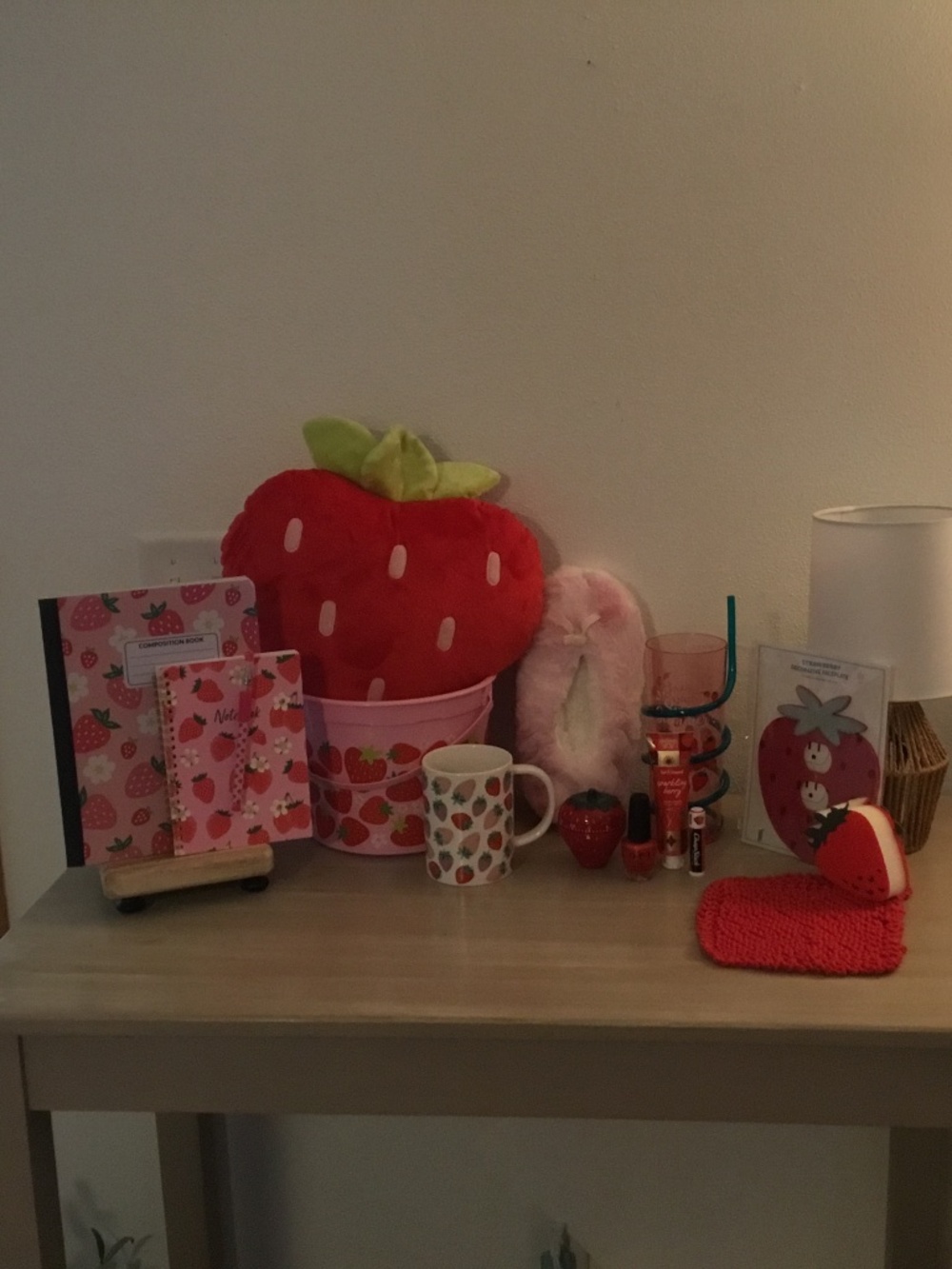 Strawberry Collection 15 items - Picture 1 of 12